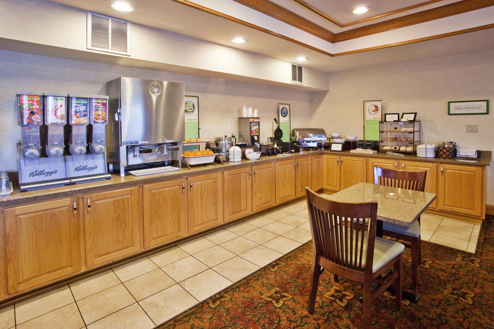 Country & By Radisson, Mcdonough, Ga 3* McDonough