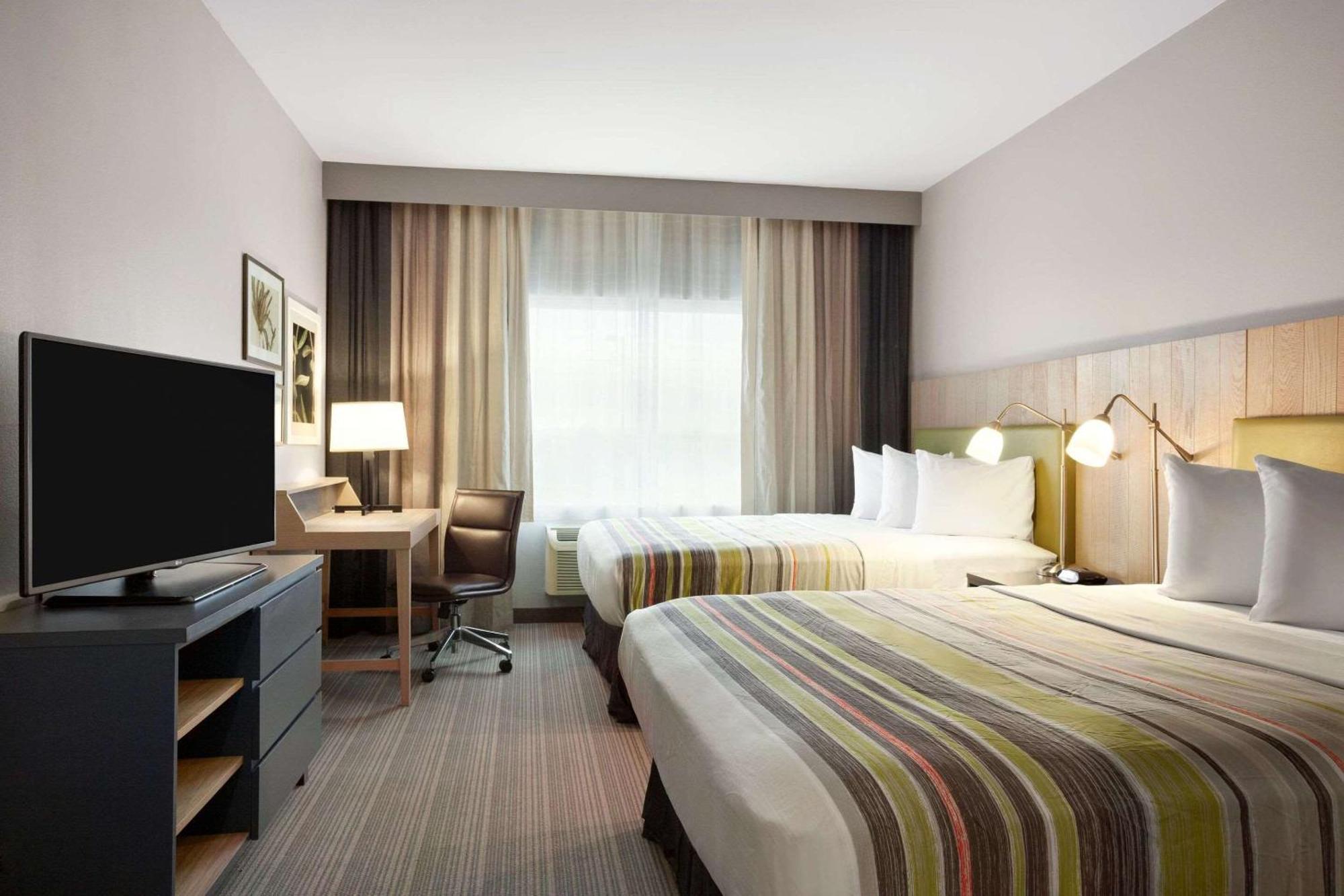 Country & By Radisson, Mcdonough, Ga 3*